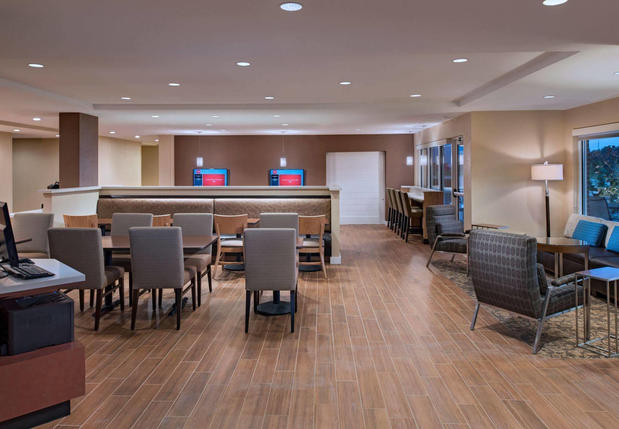 Towneplace Suites By Marriott Columbia Bagian luar foto